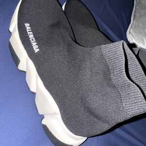 SOLD!!! Balenciaga Speed runner